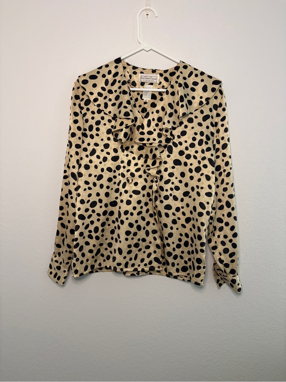 vintage La Chine Classic by Galinda Wang Beige Dalmatian Polka Dot Ruffle Blouse